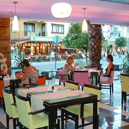 Xperia Grand Bali (adults Only) אתר נופש 4*