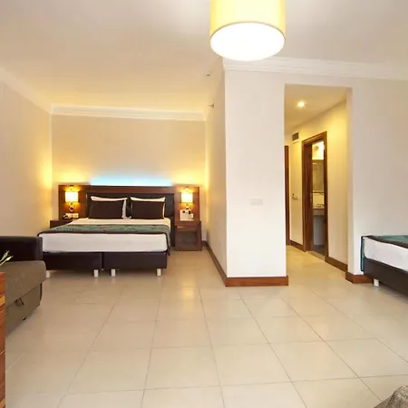 אתר נופש Xperia Grand Bali (adults Only) אלאניה